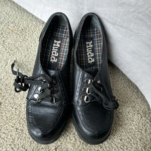 SOLD Mudd chunky lace up oxford heels